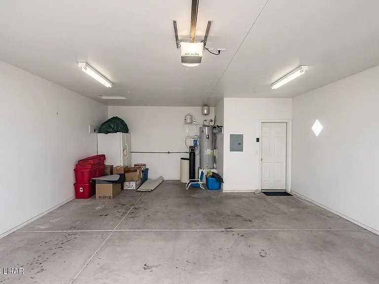 2960 Osborn Dr #102 — Photo 26