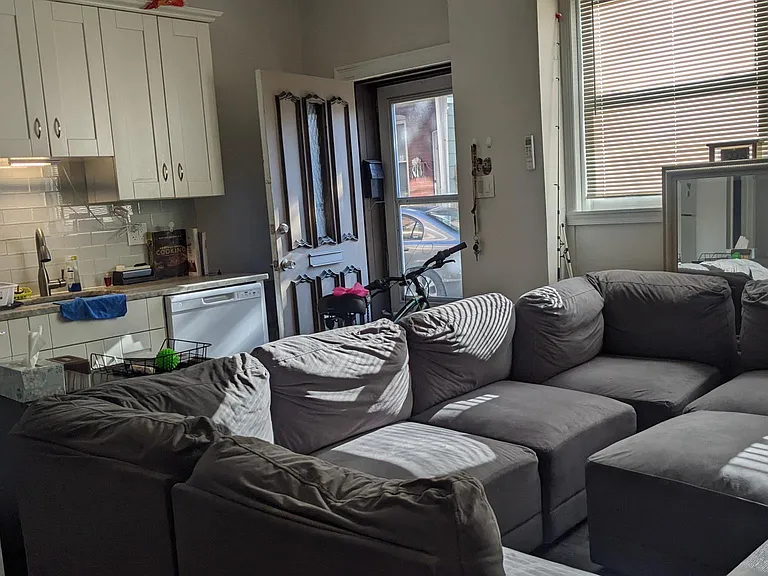 1021 Main St #B — Photo 8