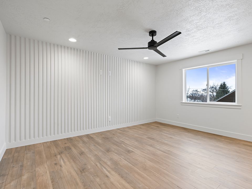 Family Room 2_10162025