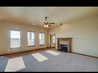 816 Lindsey Ln, Moore, OK 73160