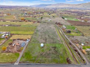 16801 N Hinzerling Rd, Prosser, WA 99350