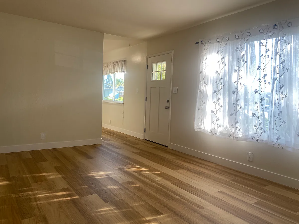 Living Room - 302 Beverly Ave