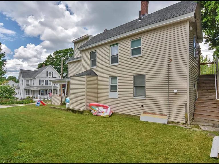 37 Norton St — Photo 9