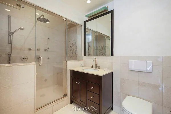 Rented by Town Residential | media 38