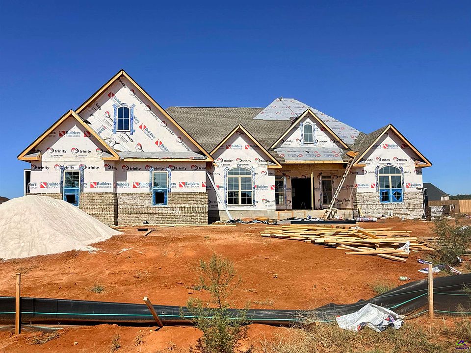 1st image of 200 Rox Fox Ln