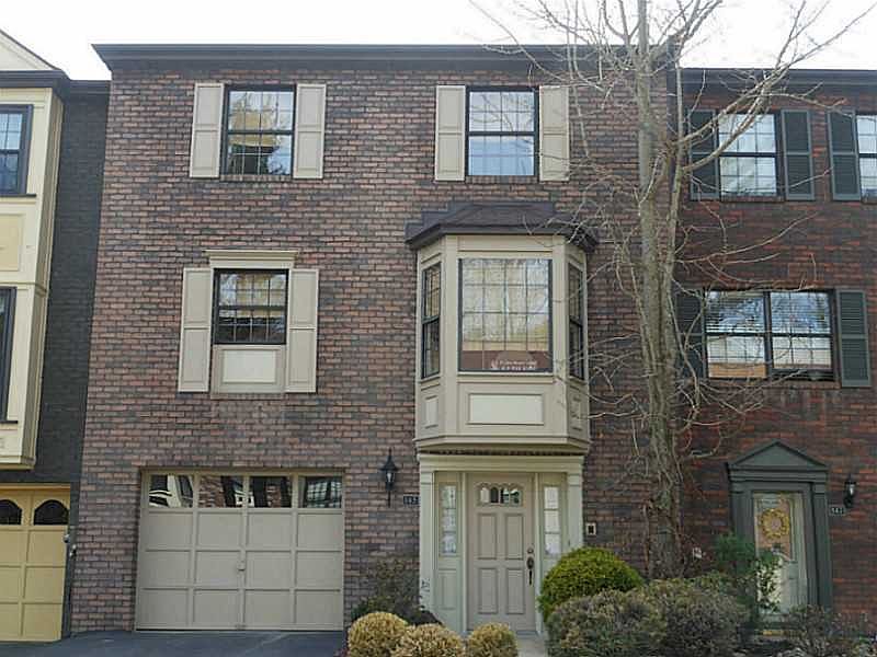 1st image of 145 Glenwood Dr