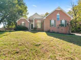 846 Brick Ct, Adams, TN 37010