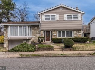 3805 Dorchester Rd, Philadelphia, PA 19154