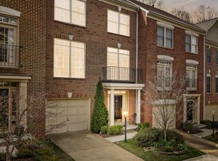 11409 Summer House Ct, Reston, VA 20194