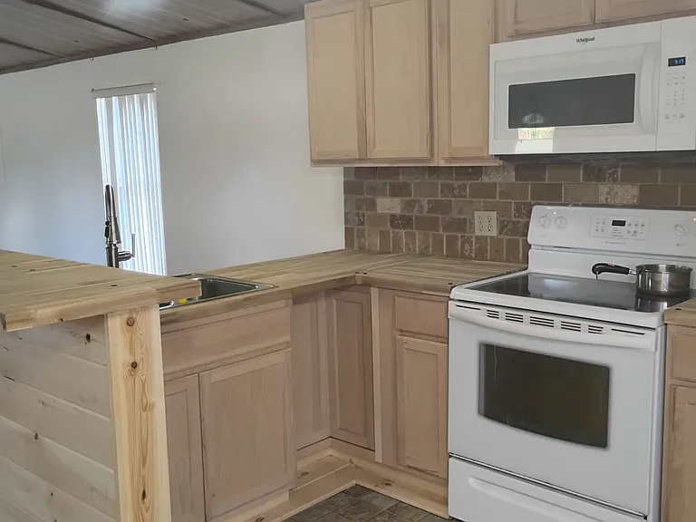 2042 SW Haltiwanger Rd — Photo 6