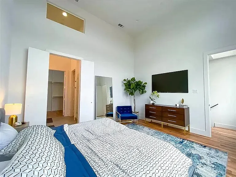 2603 Calvin St #102 — Photo 3