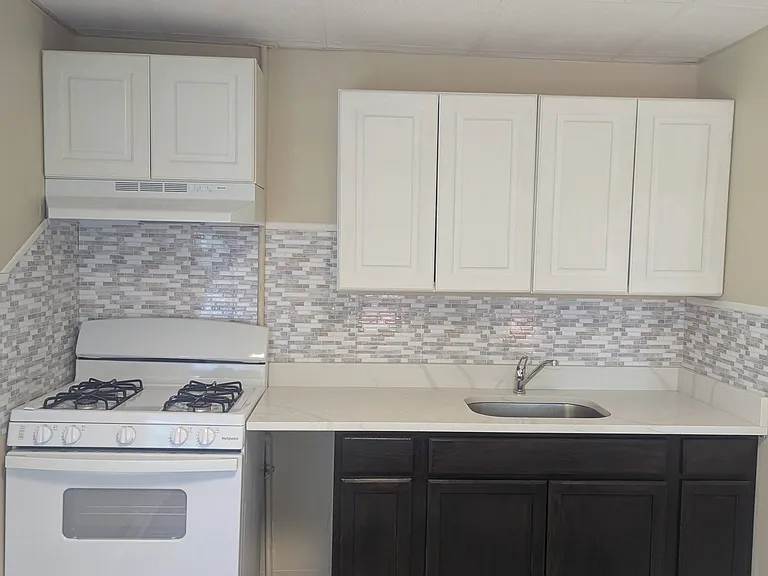4 Van Dorn St #1 — Photo 2