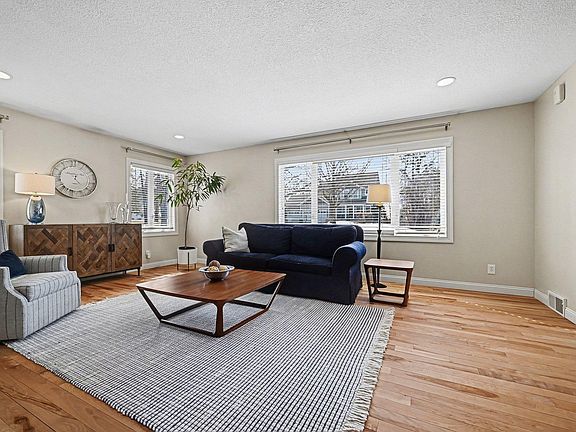 4th image of 4713 Fairhills Rd W