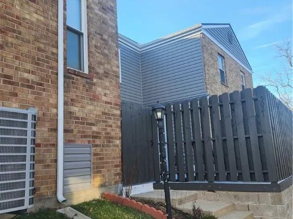 5021 Well Fleet Dr, Dayton, OH 45426