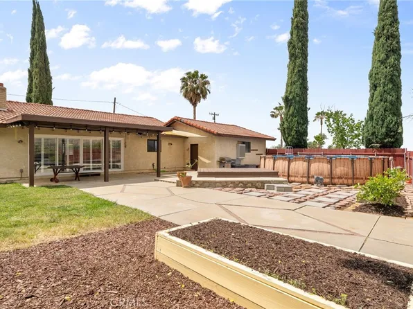 13333 5th Pl, Yucaipa, CA 92399