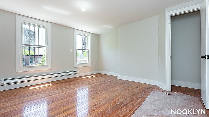 1st image of 316 Hart St #4