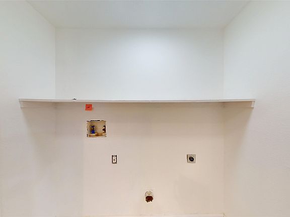 5th image of 4917 Meadow Vista Pl