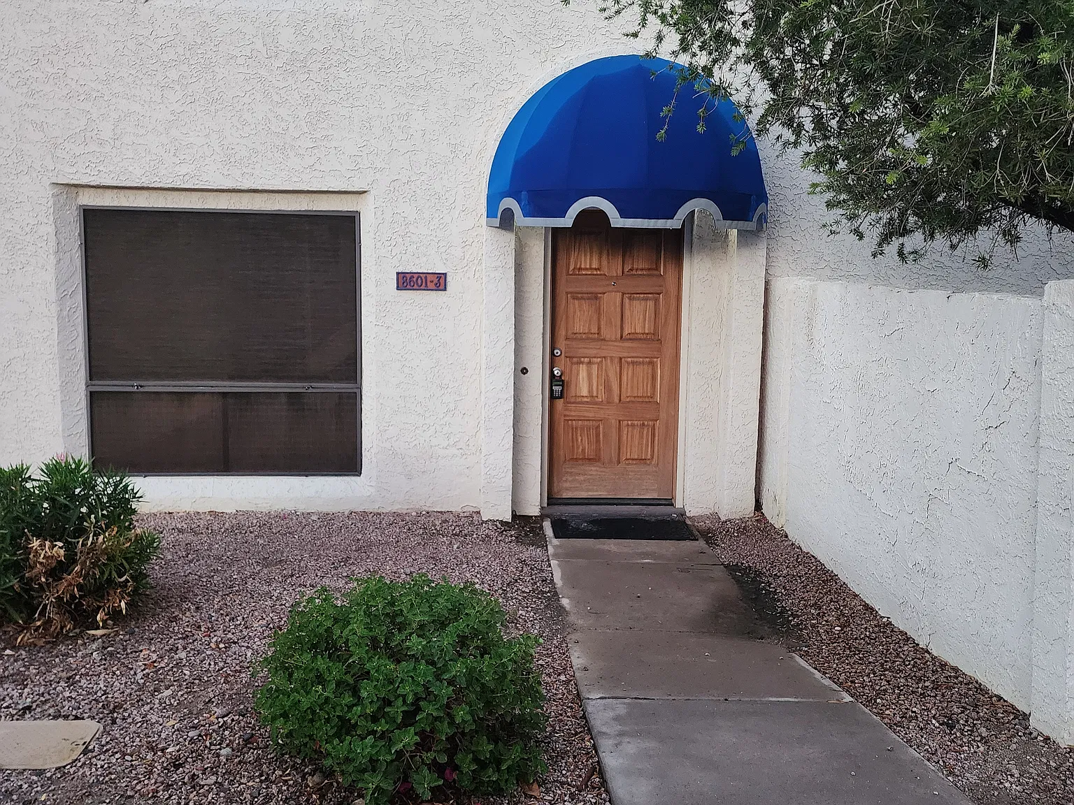 2 bed, 1.5 bath, 1060 sqft, $1,795 — Photo 1