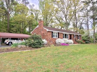 582 E Chinquapin Rd, King William, VA 23086