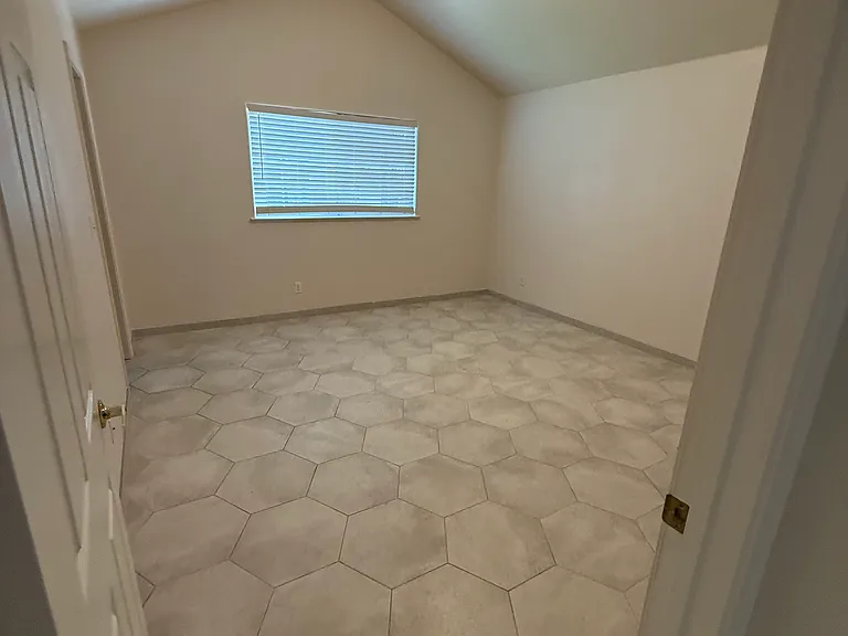 1542 E Alluvial Ave #128 — Photo 7
