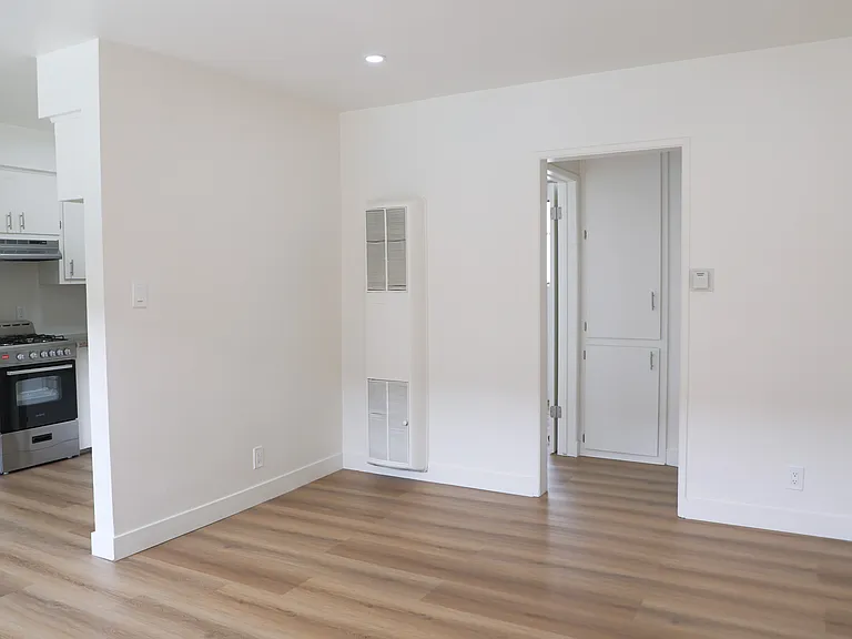 Oxnard apartments — Photo 29