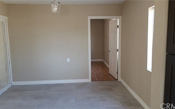 5th image of 10474 Linden Ave