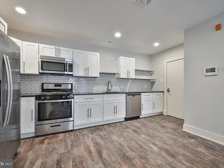 1320 N Franklin St #4B — Photo 11