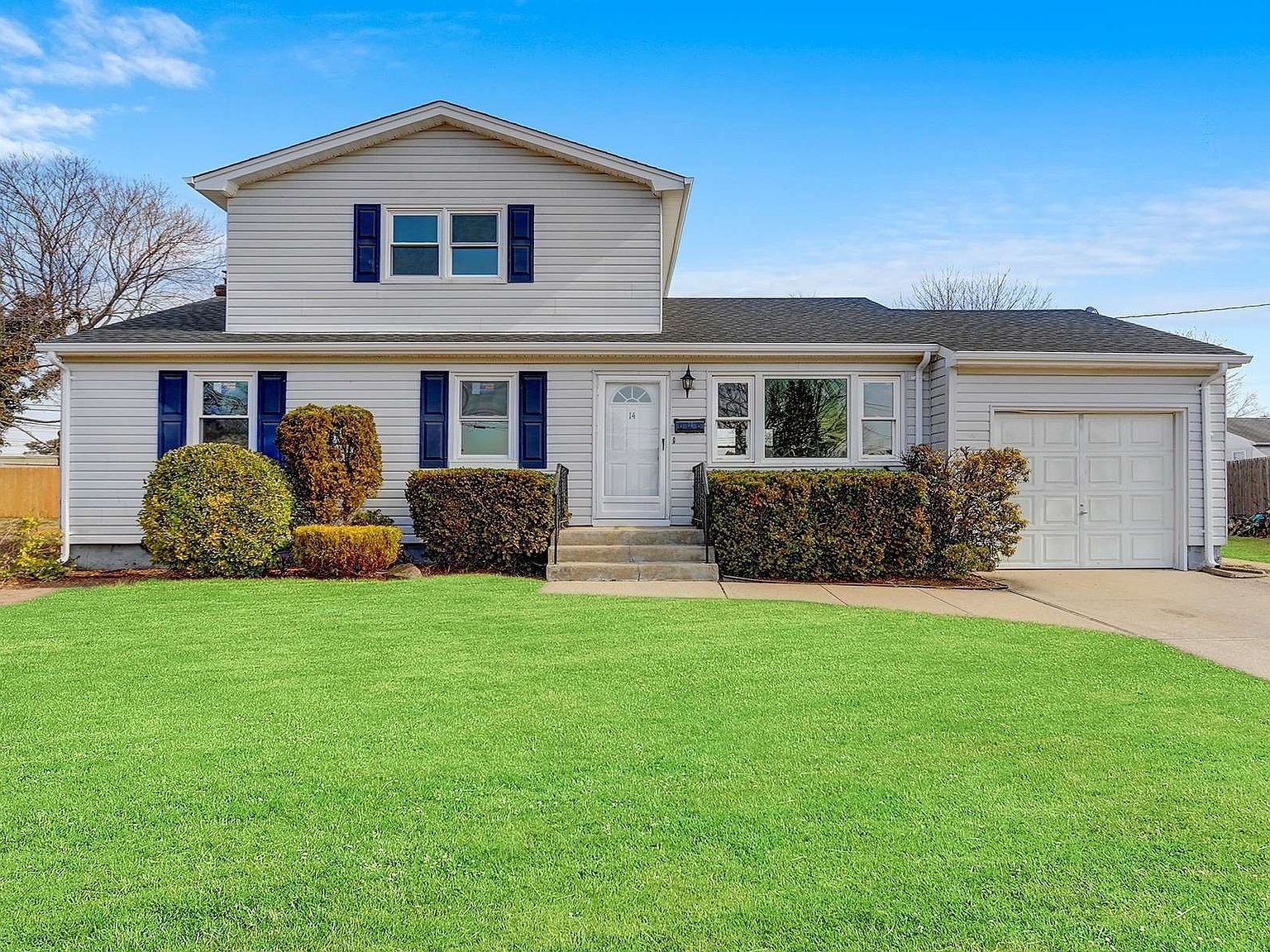 14 Wheeler Court, Deer Park, NY 11729 | Zillow