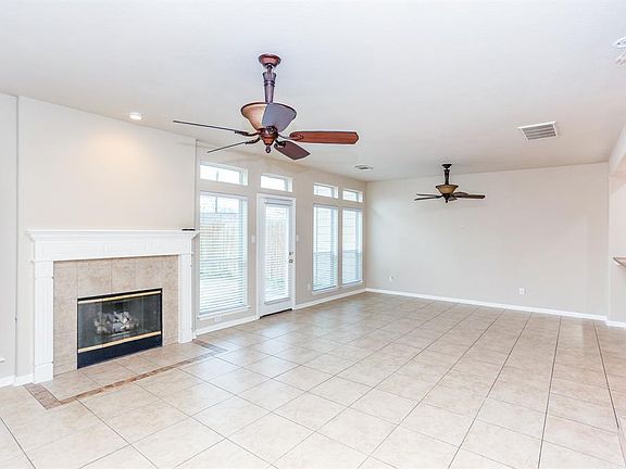 5th image of 1738 Pepper Hill Ln