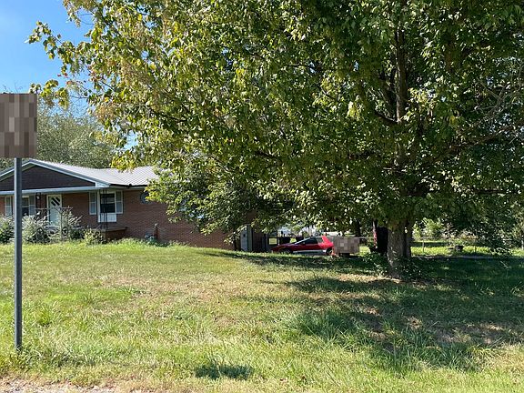 2nd image of 142 Gwen Ave