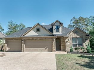 1006 Burt St, Bryan, TX 77803