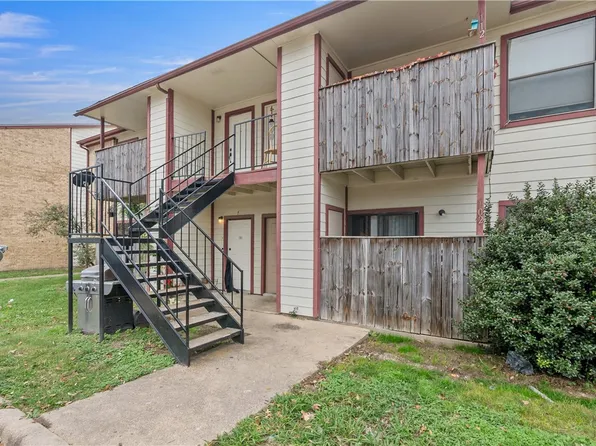 1107 Verde Dr APT 102, Bryan, TX 77801