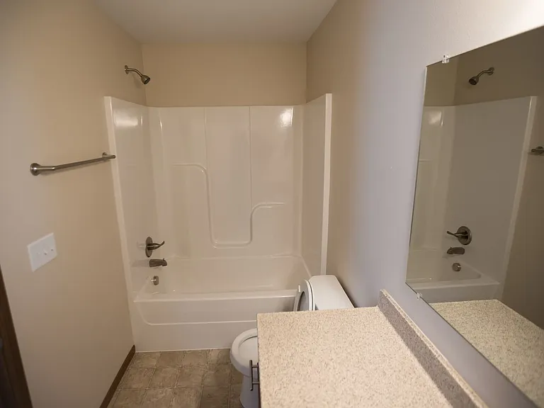 Hickory Hill Residences-Apartments — Photo 22
