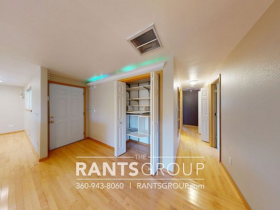 5th image of 4227 Tarawa Pl NE