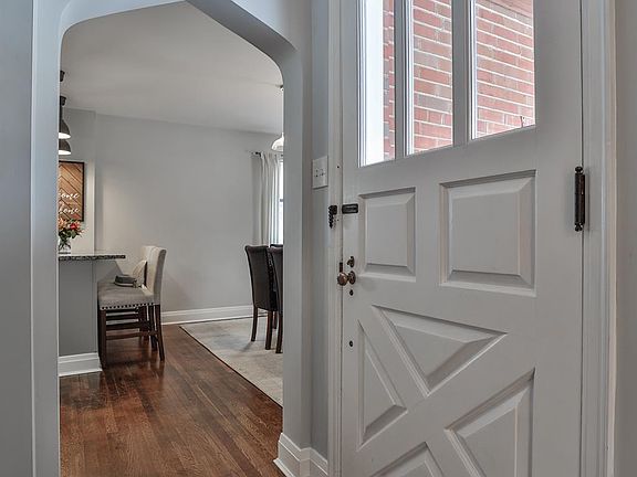 4th image of 5631 Surrey Ave