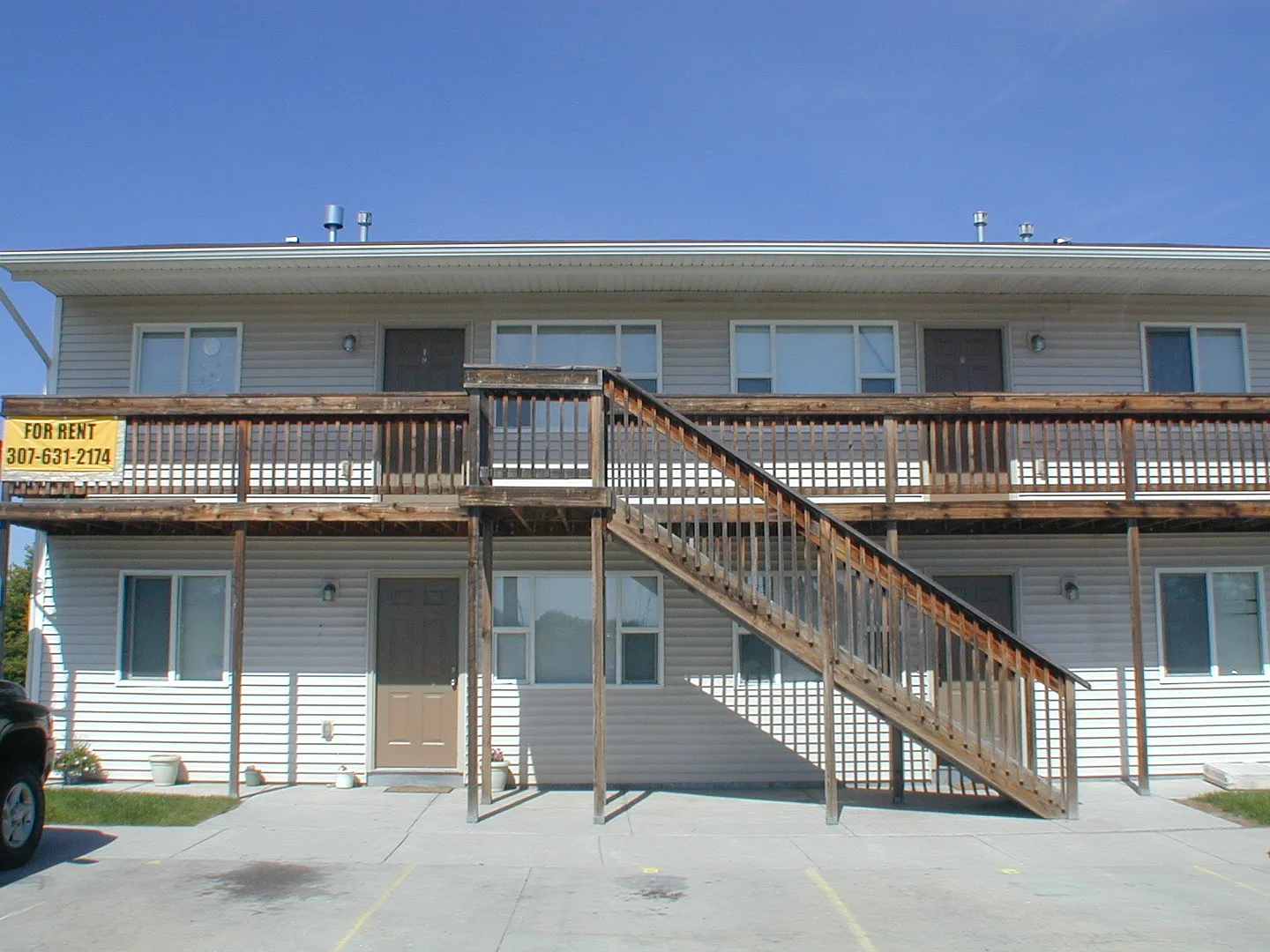 Snyder 304 — Photo 1
