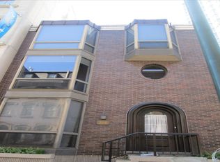 2018-32 Walnut St #4A, Philadelphia, PA 19103