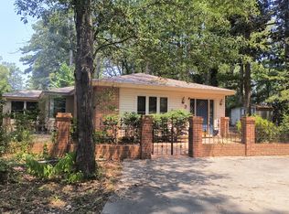 2 E Southern Pines Dr, Pine Bluff, AR 71603