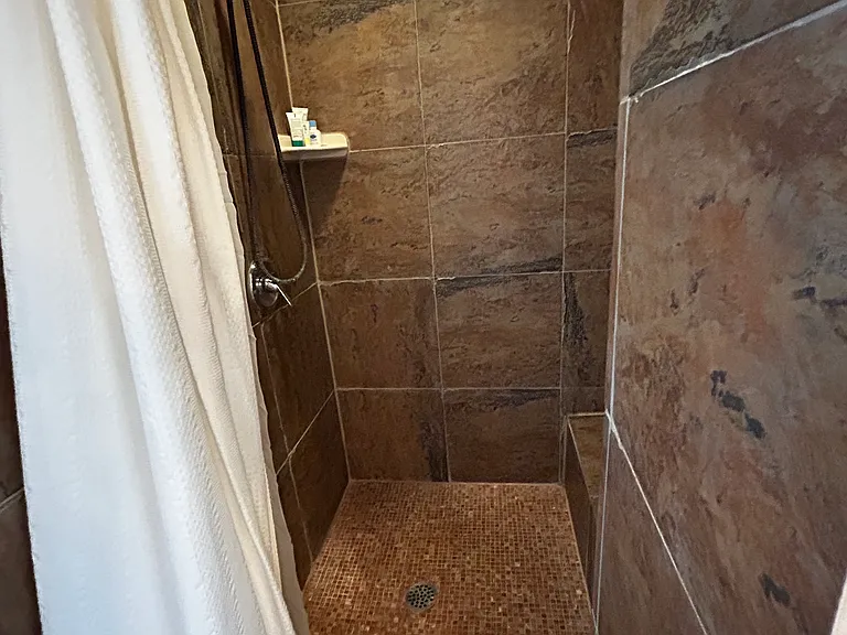 632 Ortiz Dr NE — Photo 3