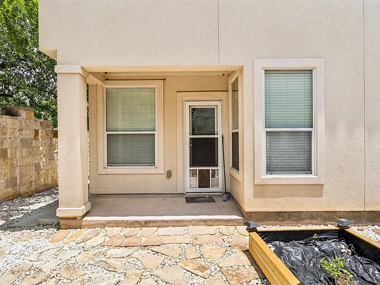 15528 Interlachen Dr — Photo 5