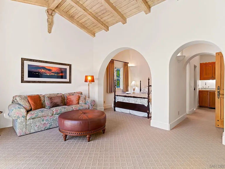6692 La Jolla Scenic Dr S — Photo 40