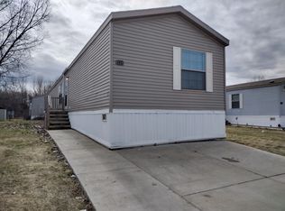 140 Pine Blf, Flint, MI 48504