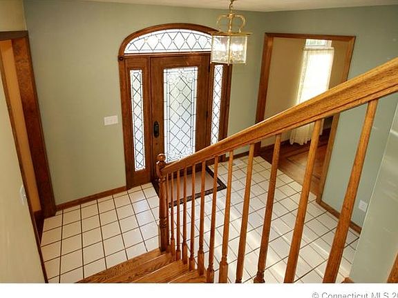 3rd image of 50 Henry Albert Dr