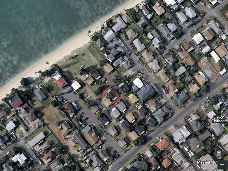 Our beach bungalow is highlighted in red.