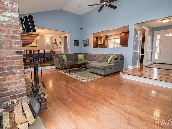 2nd image of 10828 N Kristin Ct