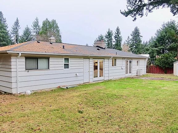3rd image of 13912 SE 38th Pl