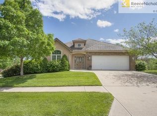5401 W 154th St, Leawood, KS 66224
