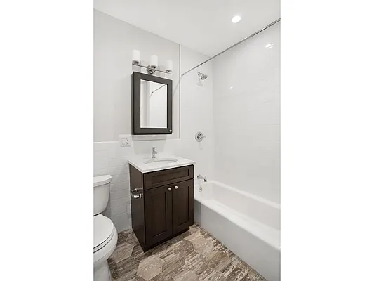 Rented by Compass | media 10