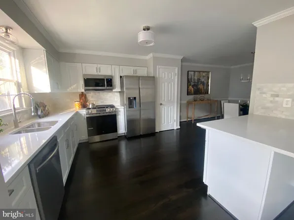 559 Tiffany Ct, Warrenton, VA 20186