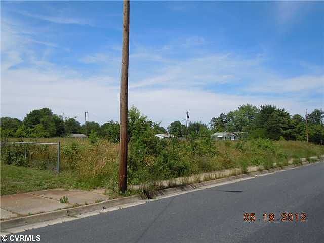 1st image of 1734 N 28th St